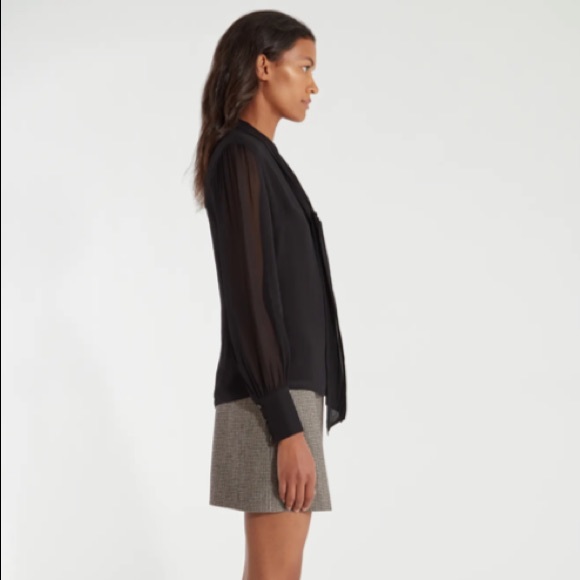 Brigitte Sheet Tie Neck Top
Billie the Label - Picture 3 of 7